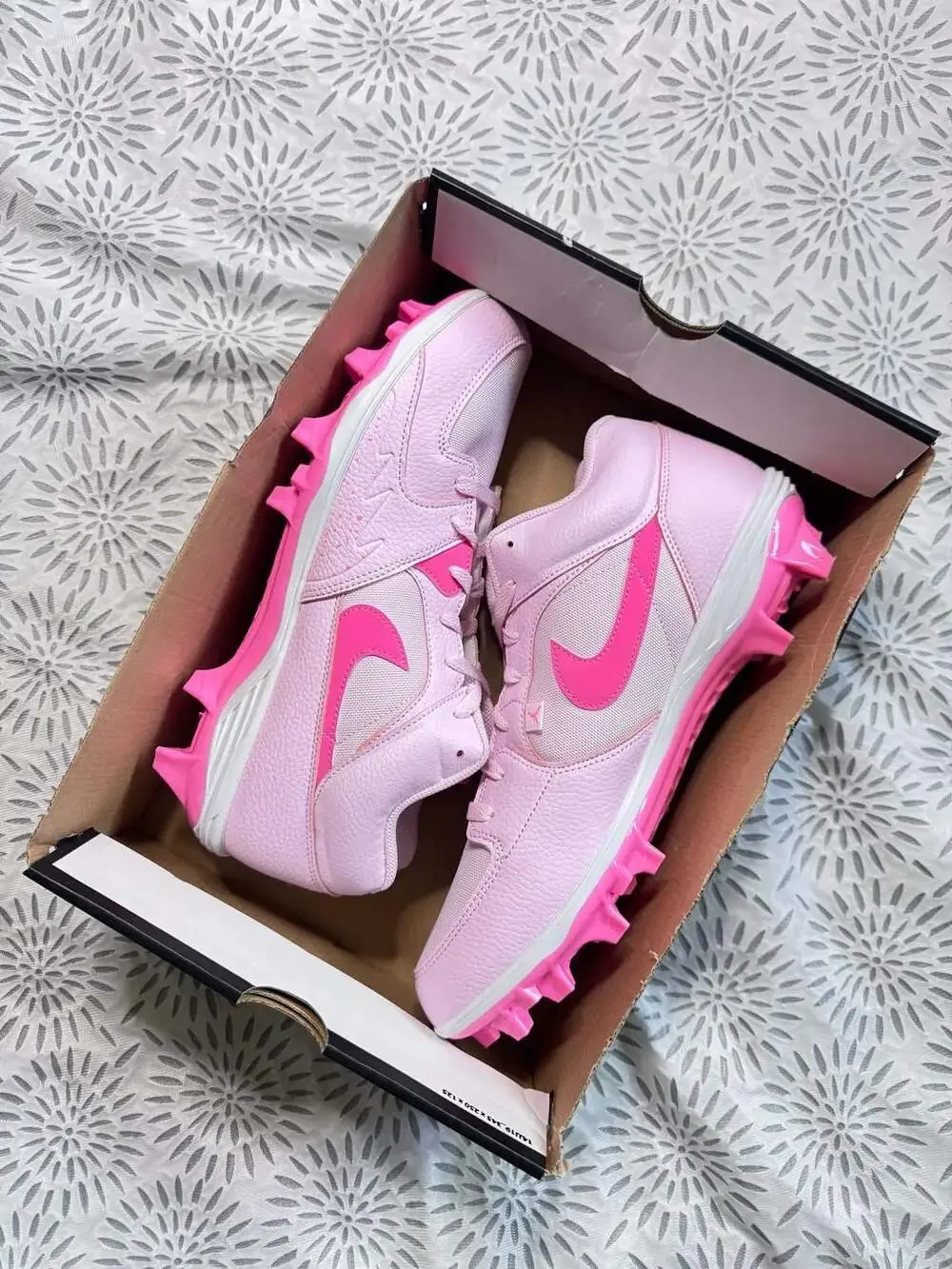 Jordan Stadium 90 Low TD Football Cleats Pink HQ0210-600 Men’s 13